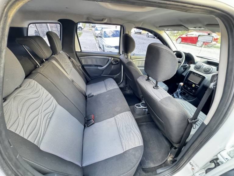 RENAULT - DUSTER - 2015/2015 - Branca - R$ 54.900,00