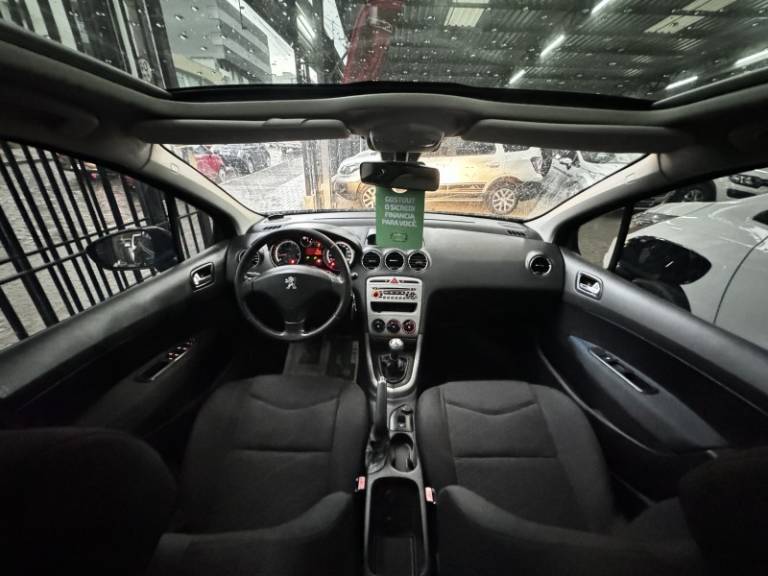 PEUGEOT - 308 - 2014/2014 - Preta - R$ 37.900,00